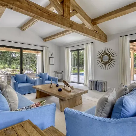 Villa Luxurious Facing The Baie Des Canebiers Saint-Tropez