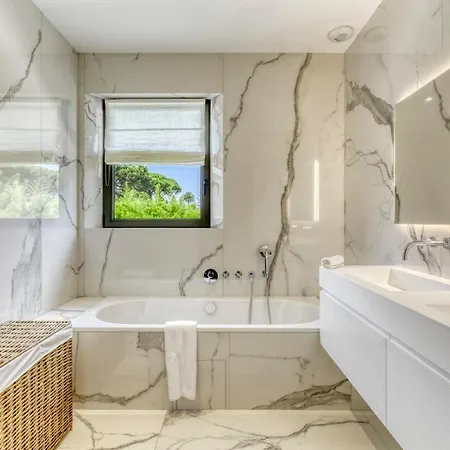 Βίλα Luxurious Facing The Baie Des Canebiers Σαιν-Τροπέ