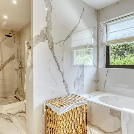 Luxurious Facing The Baie Des Canebiers Βίλα
