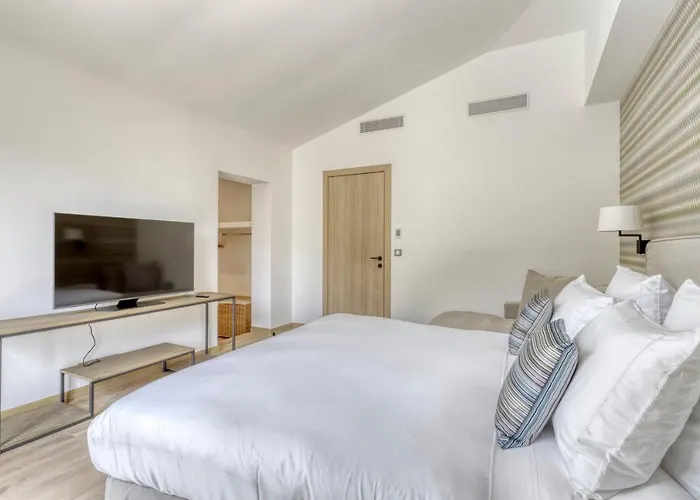 Luxurious Facing The Baie Des Canebiers וילה