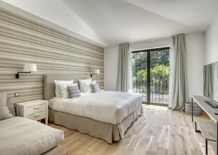 Villa Luxurious Facing The Baie Des Canebiers Saint-Tropez